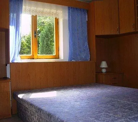 Dağ evi U Myslivce Kamenicky Senov